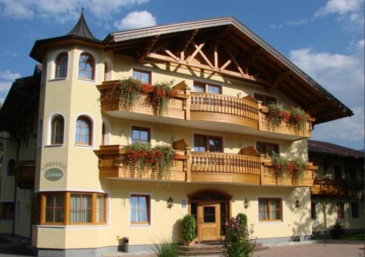 Landhaus Gruenau Wals-Siezenheim Exteriör bild